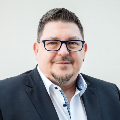 Portrtaitbild von Uwe Graupner